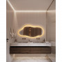 Зеркало волнистой формы с парящей эмбилайт подсветкой E019 в интернет-магазине «Зеркала с подсветкой в Санкт-Петербурге» фото